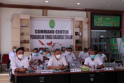 penyerahan sertifikat akreditasi badilum